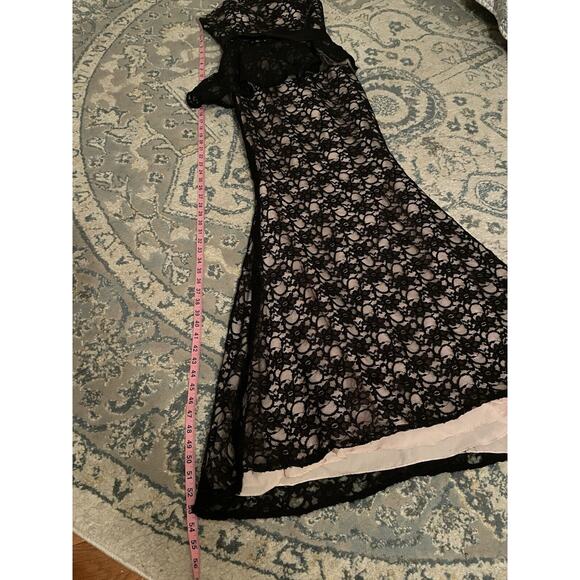 Mori Lee Madeline Gardner Formal Dress Black Lace One Shoulder Size 8 - Picture 10 of 11